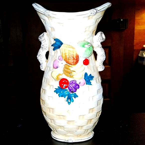 3-D Basket Weave Fruit Vase Urn 2 Handles Vintage? - Picture 1 of 4